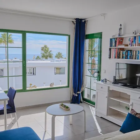 Floor Ocean Views Lanzamar - Renovated Gem With A Sunny, Private Terrace & Elevator & Pool - Puerto Del Carmen * Puerto del Carmen (Lanzarote)