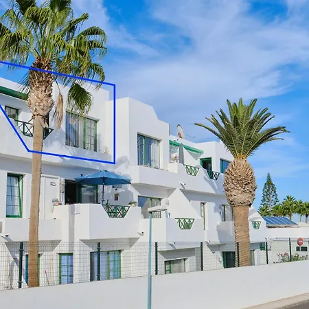 Apartment Floor Ocean Views Lanzamar - Renovated Gem With A Sunny, Private Terrace & Elevator & Pool - Puerto Del Carmen *