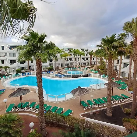 Floor Ocean Views Lanzamar - Renovated Gem With A Sunny, Private Terrace & Elevator & Pool - Puerto Del Carmen Apartment